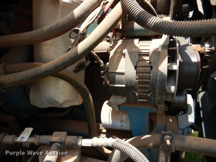 image for item IP9960 1998 International 4700  bucket truck