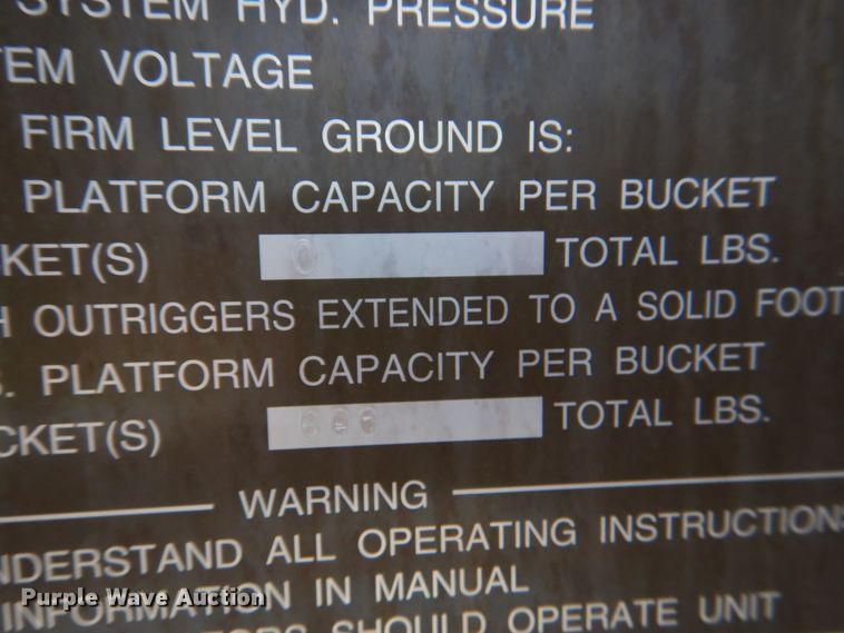 image for item IP9960 1998 International 4700  bucket truck