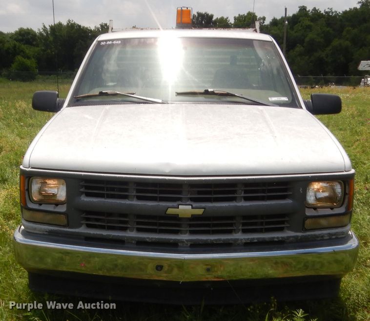 image for item IP9966 1998 Chevrolet C1500  pickup truck