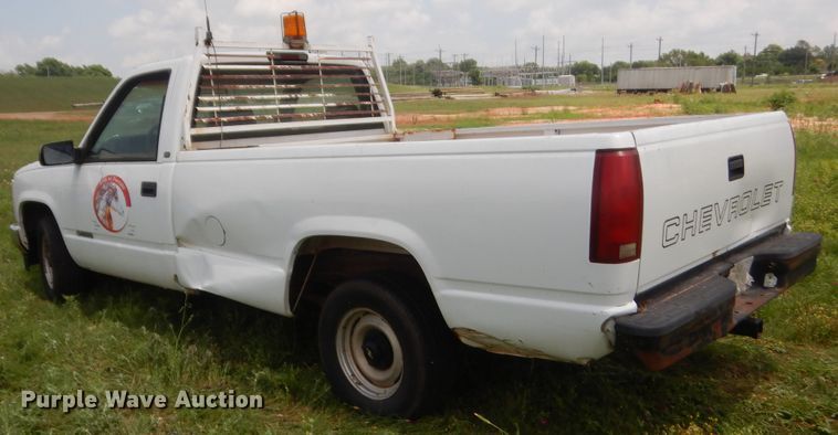 image for item IP9966 1998 Chevrolet C1500  pickup truck