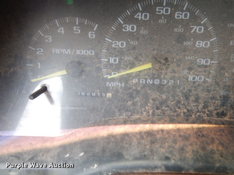 image for item IP9966 1998 Chevrolet C1500  pickup truck