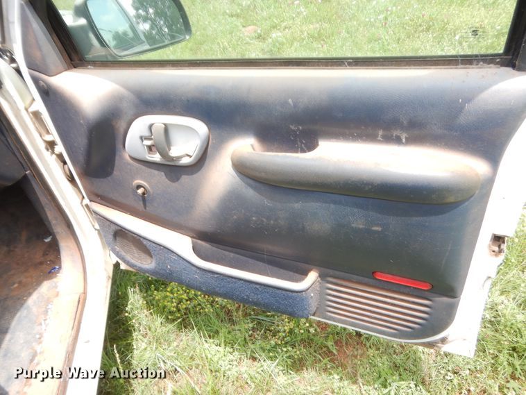 image for item IP9966 1998 Chevrolet C1500  pickup truck