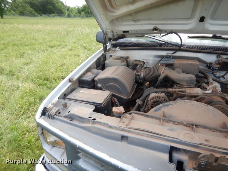 image for item IP9966 1998 Chevrolet C1500  pickup truck