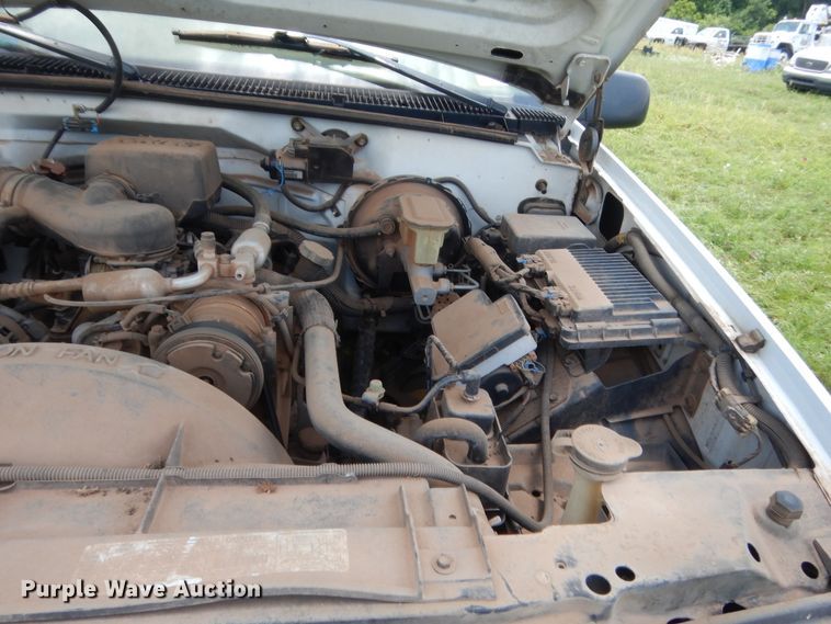 image for item IP9966 1998 Chevrolet C1500  pickup truck