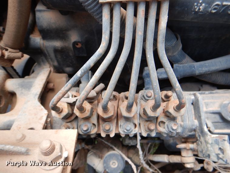 image for item IP9967 1989 International 1954  digger derrick truck