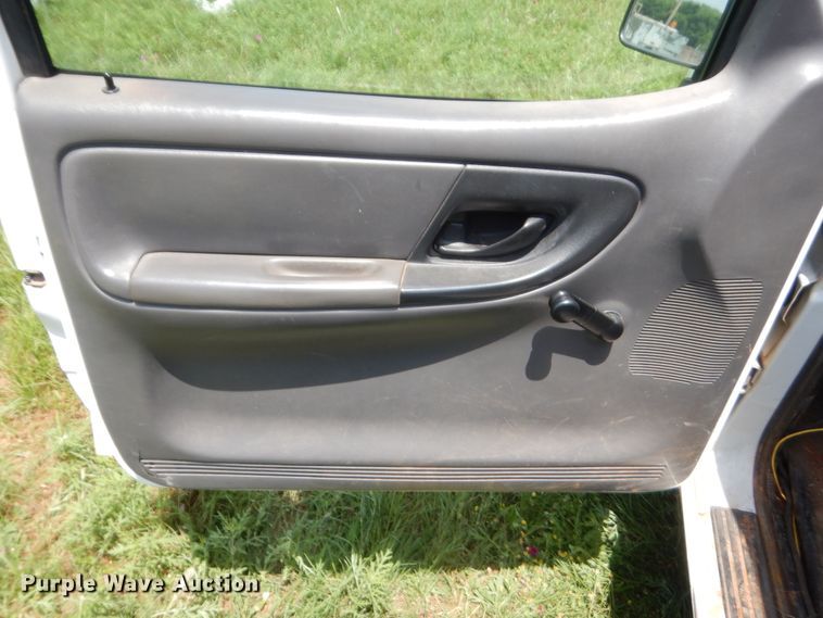 image for item IP9970 2003 Ford Ranger  pickup truck