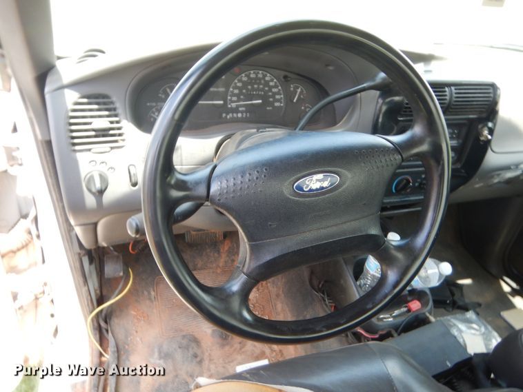 image for item IP9970 2003 Ford Ranger  pickup truck