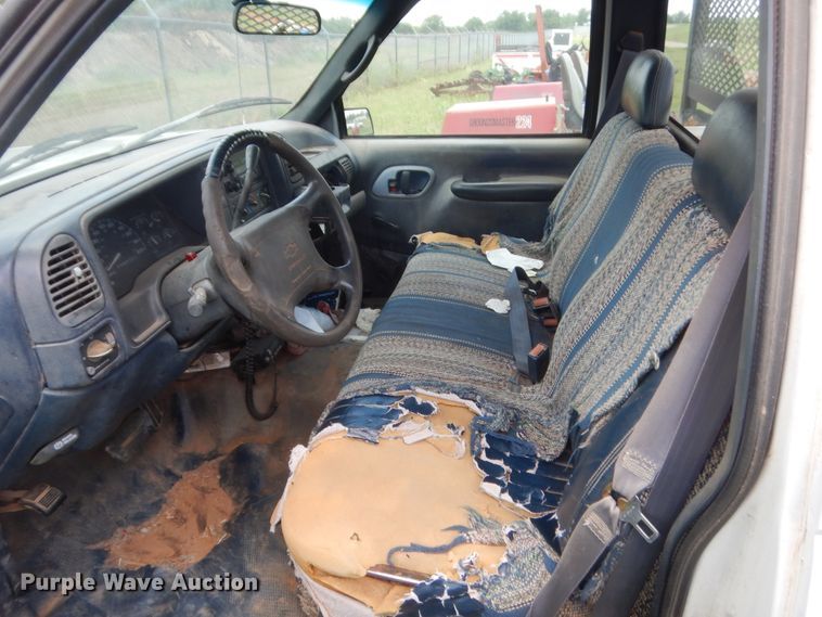 image for item IP9971 1995 Chevrolet C1500  pickup truck