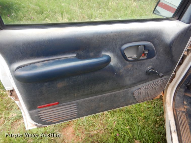 image for item IP9971 1995 Chevrolet C1500  pickup truck