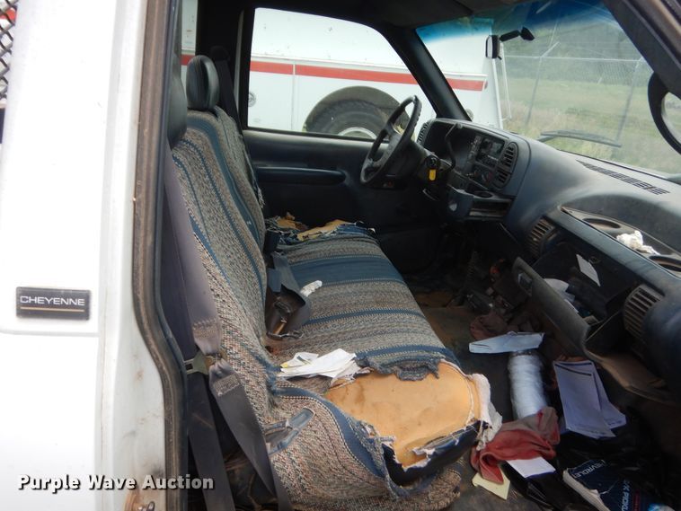 image for item IP9971 1995 Chevrolet C1500  pickup truck