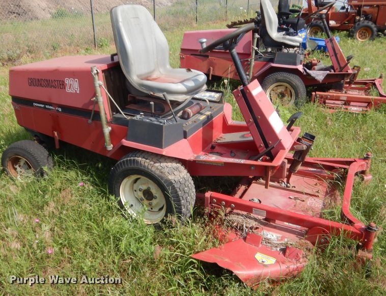 image for item IP9972 Toro Groundsmaster 224  lawn mower
