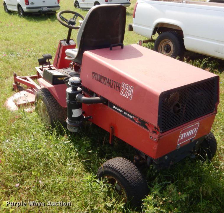 image for item IP9972 Toro Groundsmaster 224  lawn mower