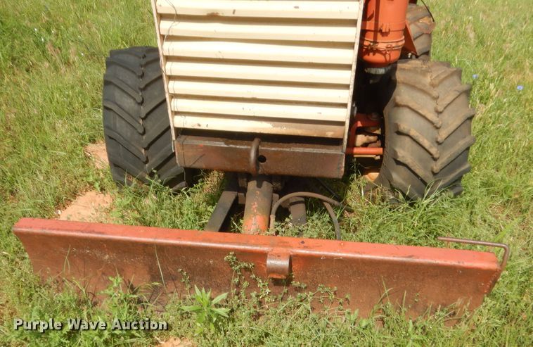 image for item IP9975 1982 Ditch Witch 2300  trencher