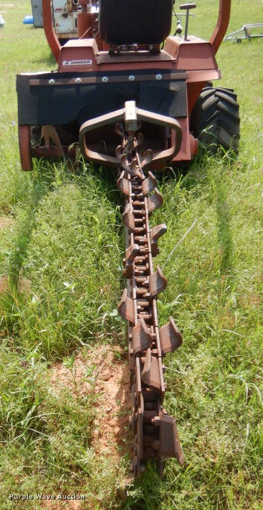 image for item IP9975 1982 Ditch Witch 2300  trencher