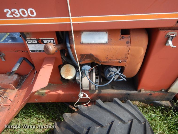 image for item IP9975 1982 Ditch Witch 2300  trencher