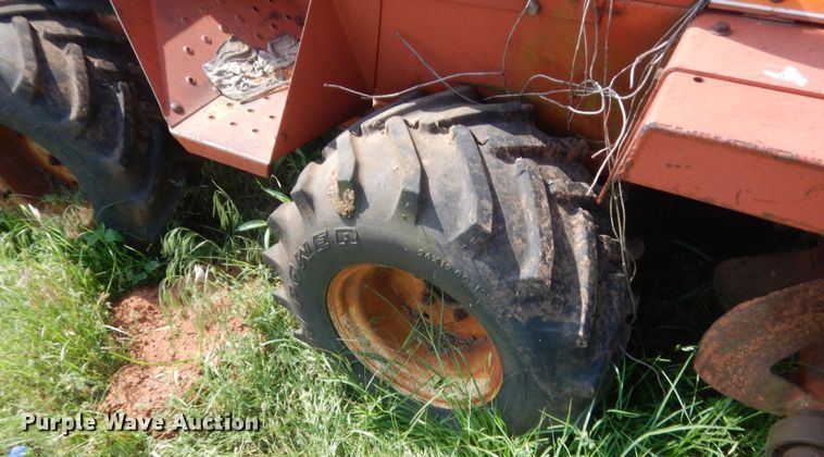 image for item IP9975 1982 Ditch Witch 2300  trencher
