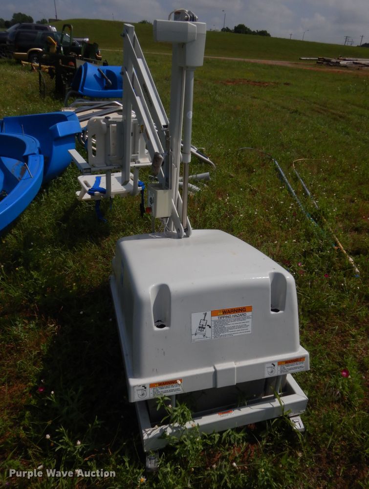 image for item IP9989 Pool equipment