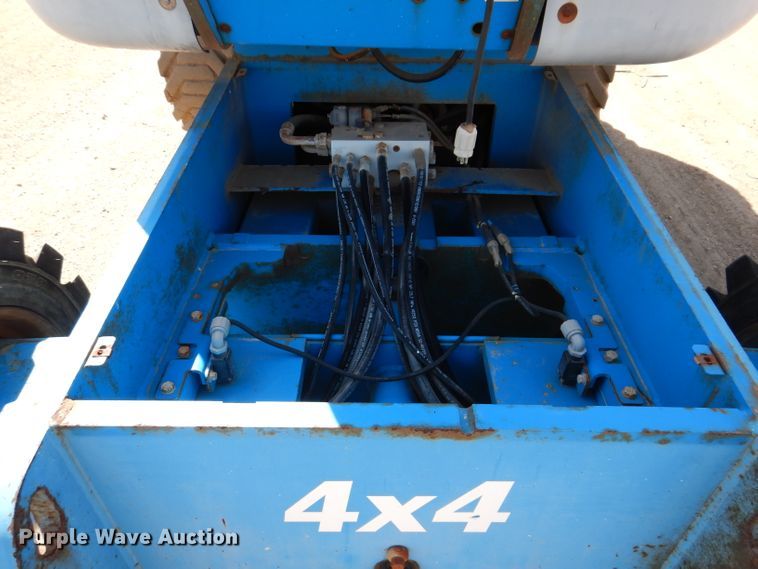 image for item IQ9558 2003 Genie Z-80/60  boom lift