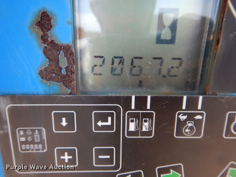 image for item IQ9558 2003 Genie Z-80/60  boom lift