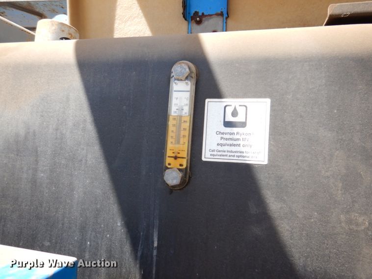 image for item IQ9558 2003 Genie Z-80/60  boom lift