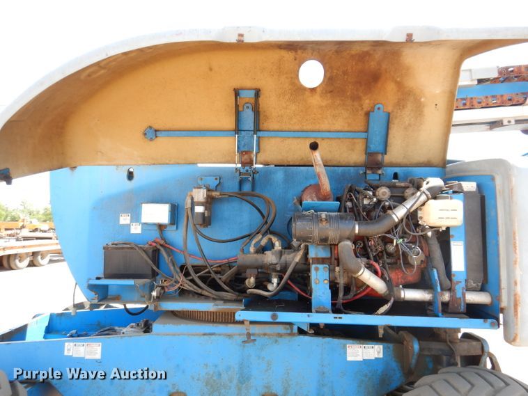 image for item IQ9558 2003 Genie Z-80/60  boom lift