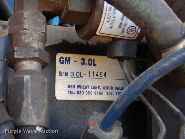 image for item IQ9558 2003 Genie Z-80/60  boom lift