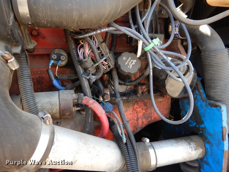 image for item IQ9558 2003 Genie Z-80/60  boom lift