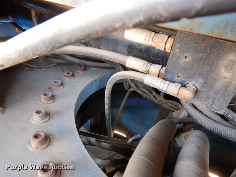 image for item IQ9558 2003 Genie Z-80/60  boom lift