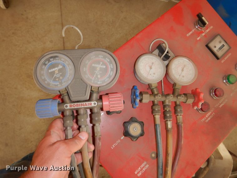 image for item IQ9586 Mac Tools ACRRC 750  AC charging station