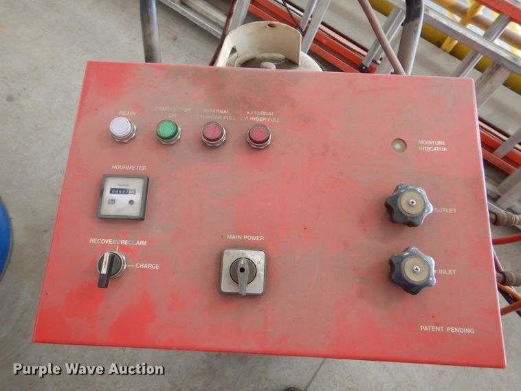 image for item IQ9586 Mac Tools ACRRC 750  AC charging station