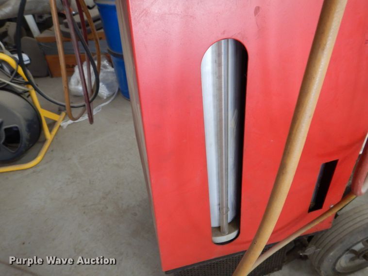 image for item IQ9586 Mac Tools ACRRC 750  AC charging station