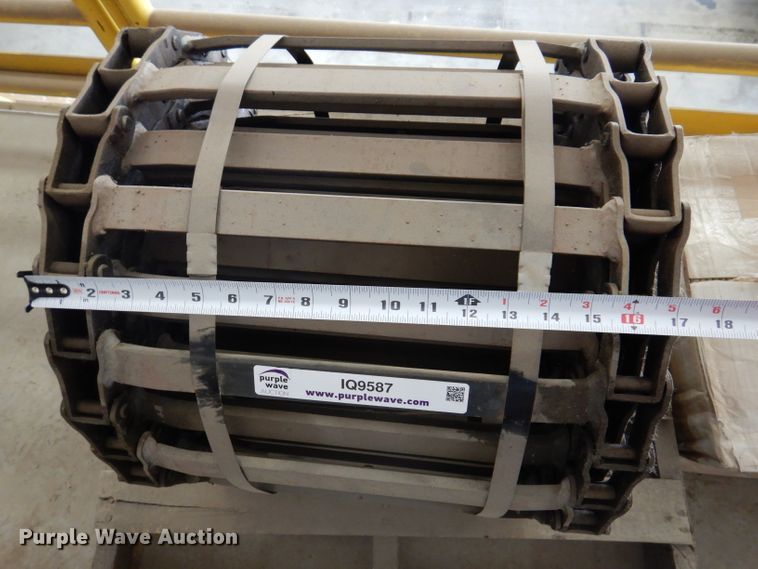 image for item IQ9587 Spreader chain