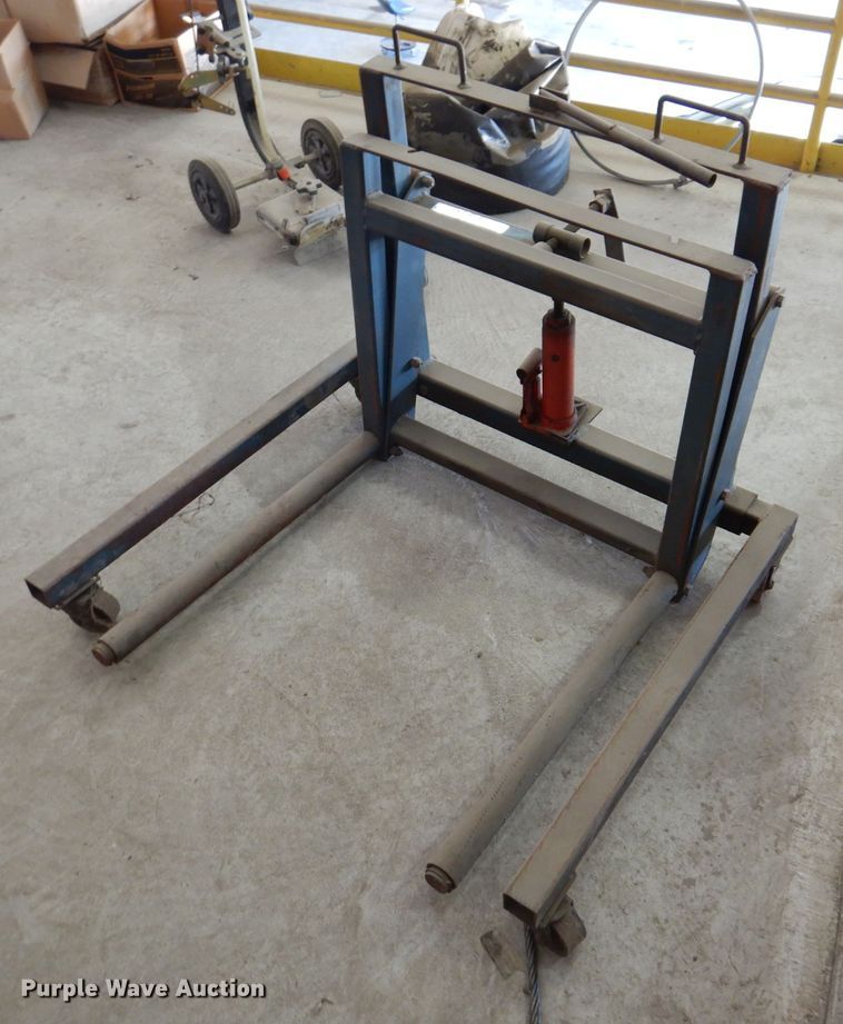 image for item IQ9588 Tire dolly