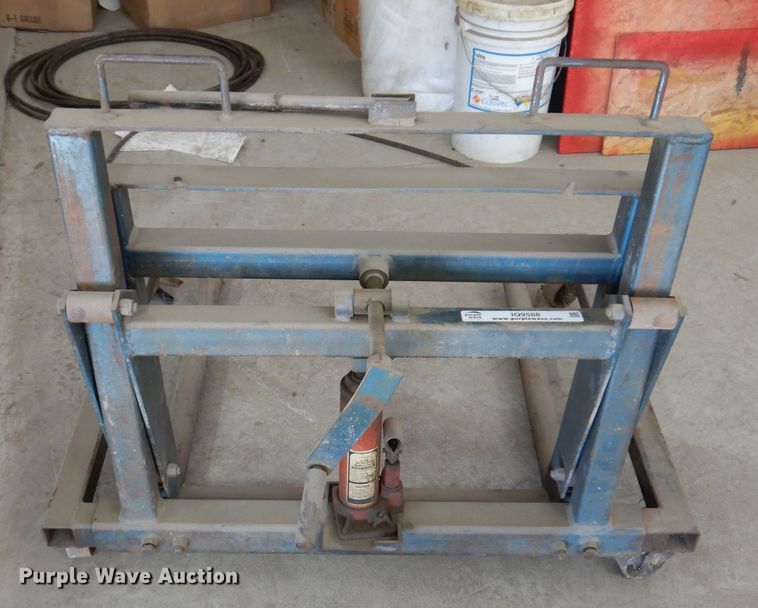 image for item IQ9588 Tire dolly