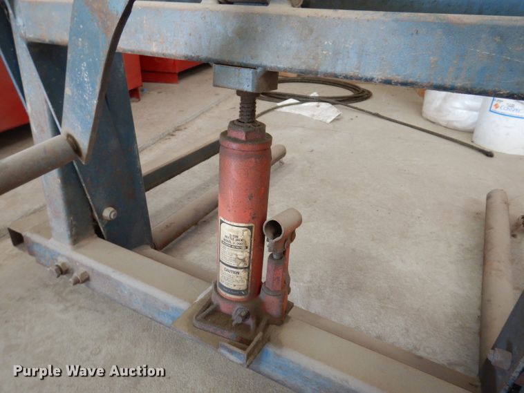 image for item IQ9588 Tire dolly