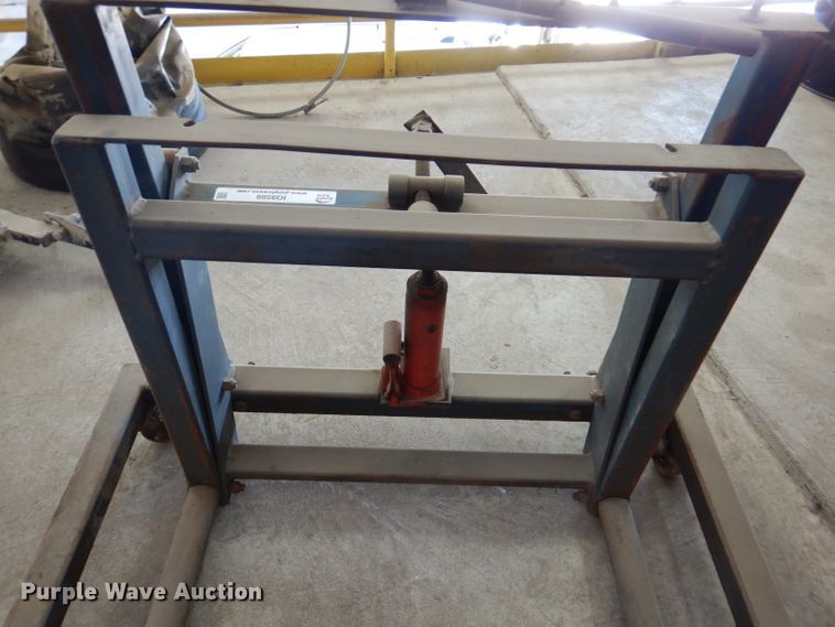 image for item IQ9588 Tire dolly