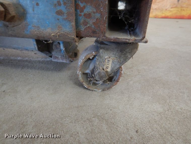 image for item IQ9588 Tire dolly