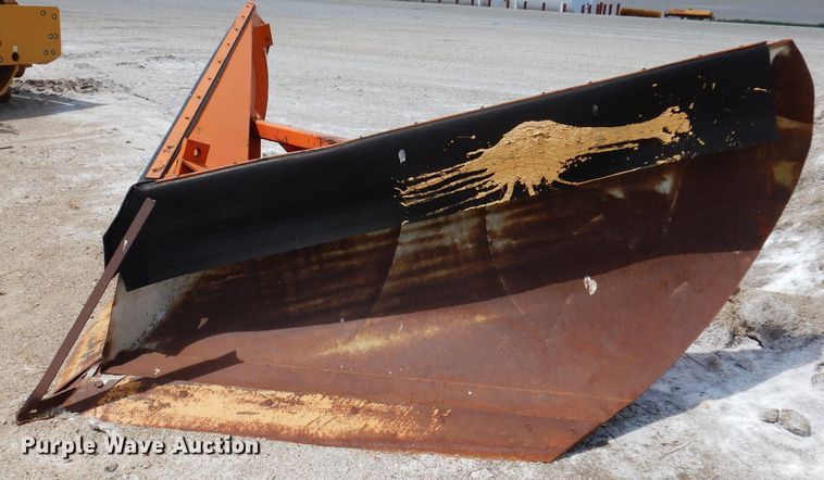 image for item IQ9593 Henke WSVS66  V-plow