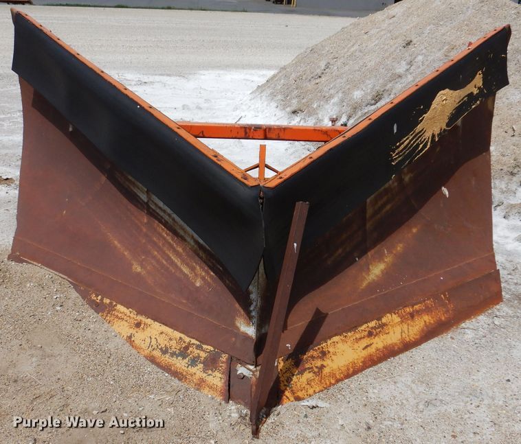 image for item IQ9593 Henke WSVS66  V-plow