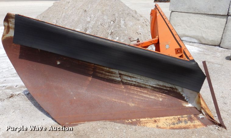 image for item IQ9593 Henke WSVS66  V-plow