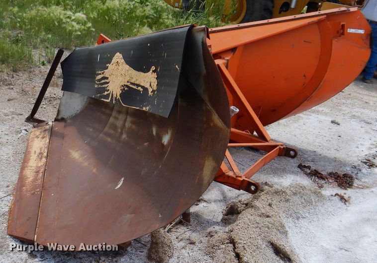 image for item IQ9593 Henke WSVS66  V-plow