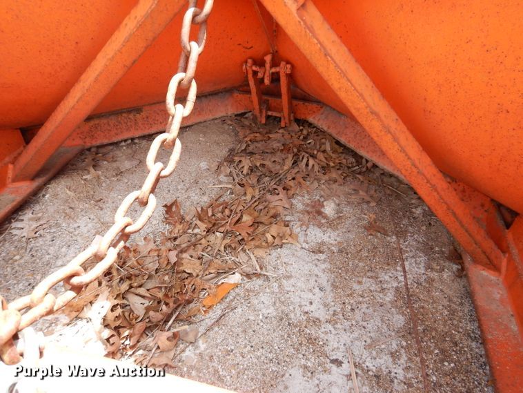 image for item IQ9593 Henke WSVS66  V-plow