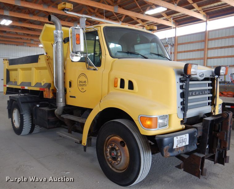 image for item IQ9594 2006 Sterling L7500  dump truck