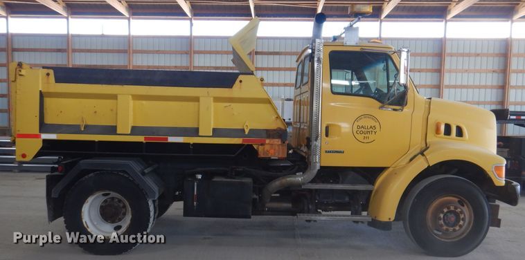 image for item IQ9594 2006 Sterling L7500  dump truck
