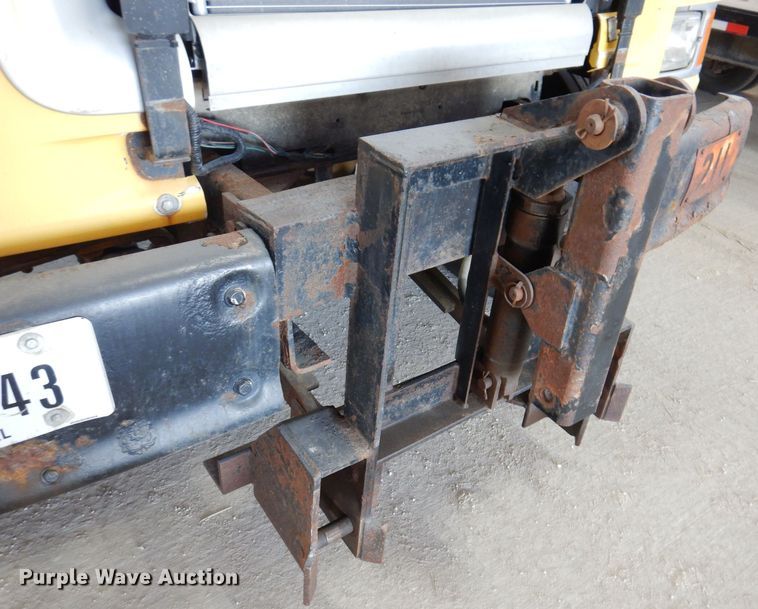 image for item IQ9594 2006 Sterling L7500  dump truck