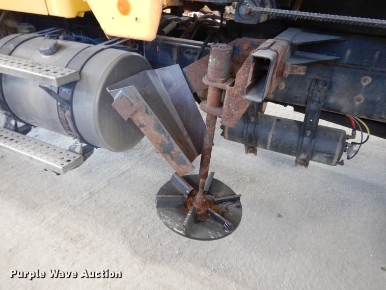 image for item IQ9594 2006 Sterling L7500  dump truck