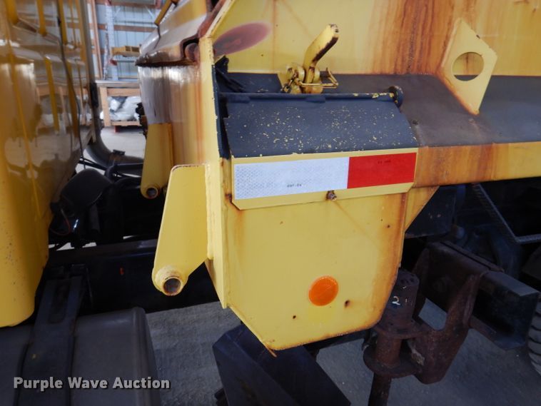 image for item IQ9594 2006 Sterling L7500  dump truck