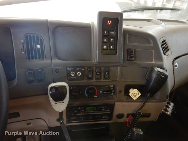 image for item IQ9594 2006 Sterling L7500  dump truck