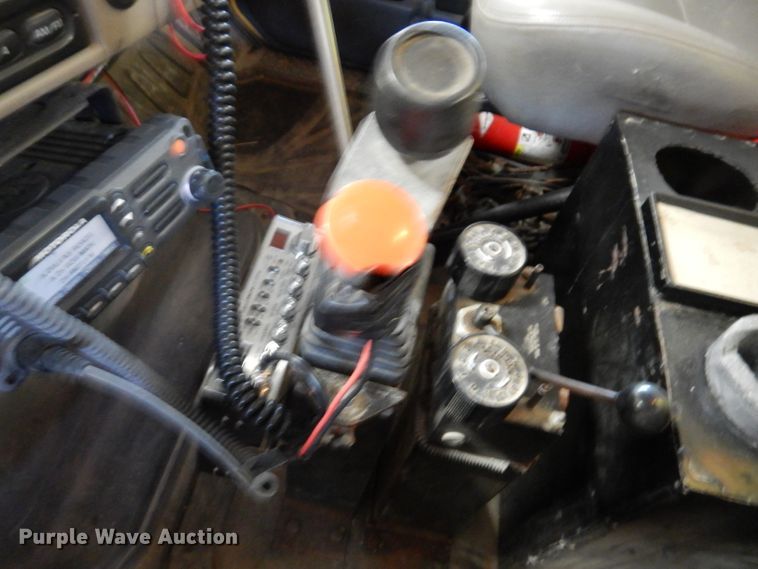 image for item IQ9594 2006 Sterling L7500  dump truck