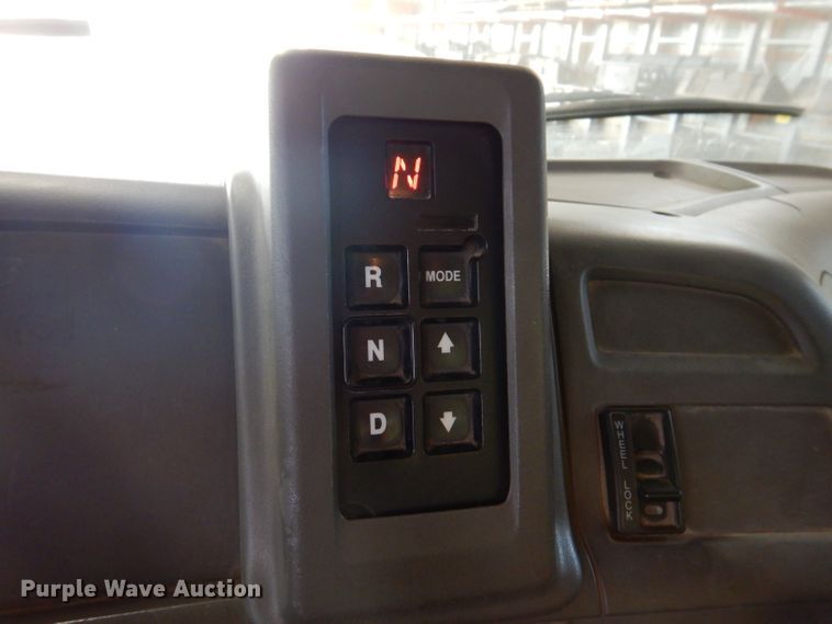 image for item IQ9594 2006 Sterling L7500  dump truck